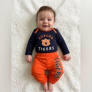 Auburn Tigers 🐯  Infant Long Sleeve Bodysuit & Pants Set - Navy & Orange 0-3 M